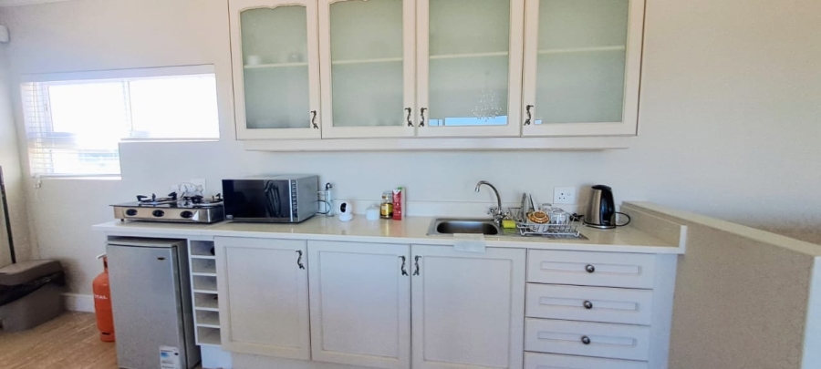 5 Bedroom Property for Sale in Sandbaai Western Cape